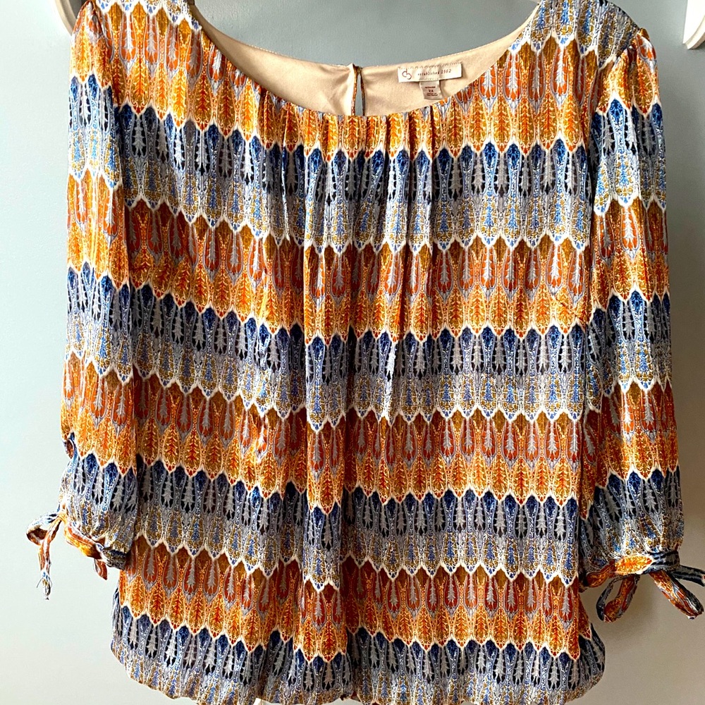 Light weight blouse size 2x 18-20 multi colored